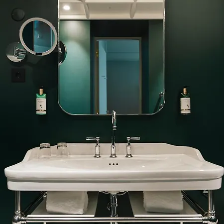 Art Legacy Baixa-chiado 5* ליסבון